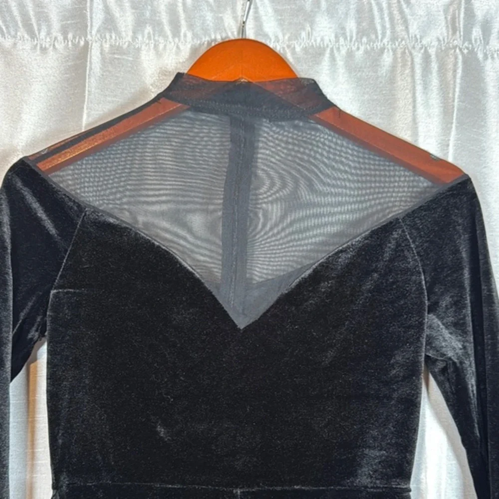 SHEIN‎ Black Long Sleeve Sweetheart Jumpsuit size small